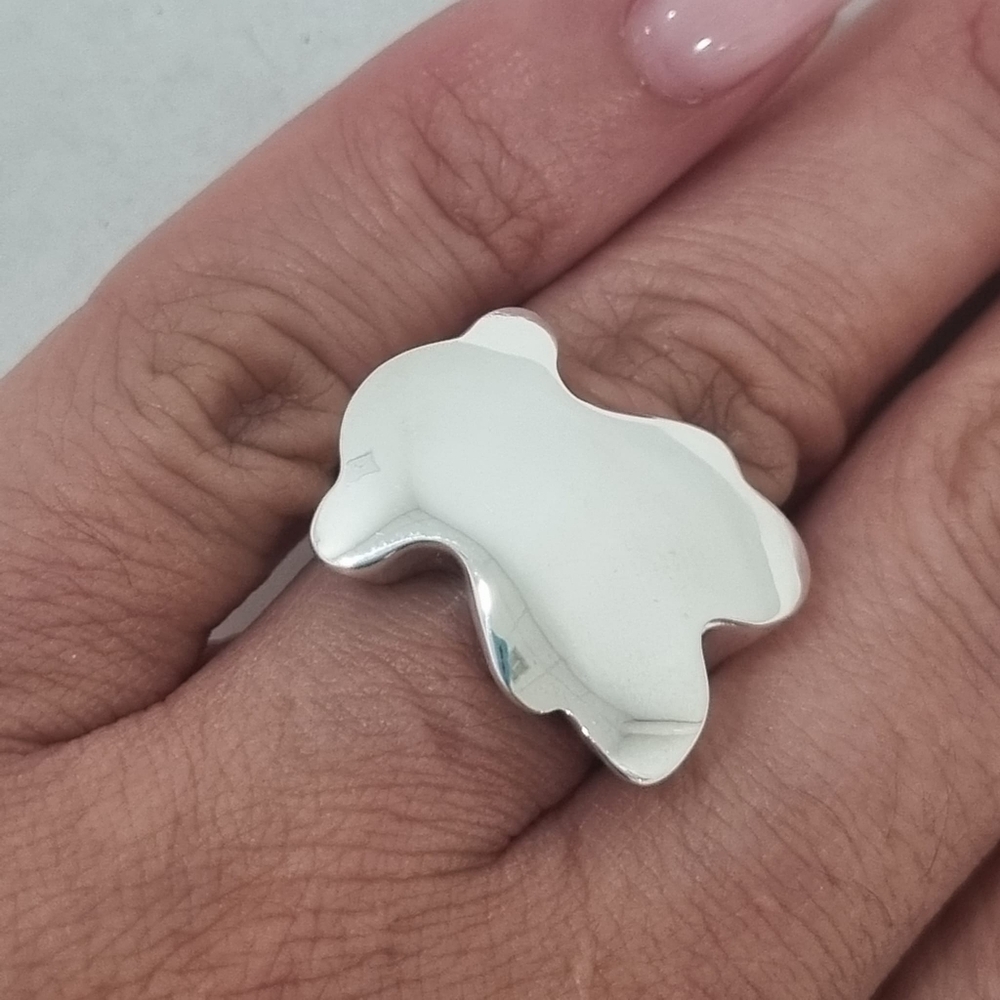 Tous Silver Bold Motif Bear Signet Ring Size 6.25 - Picture 15 of 15